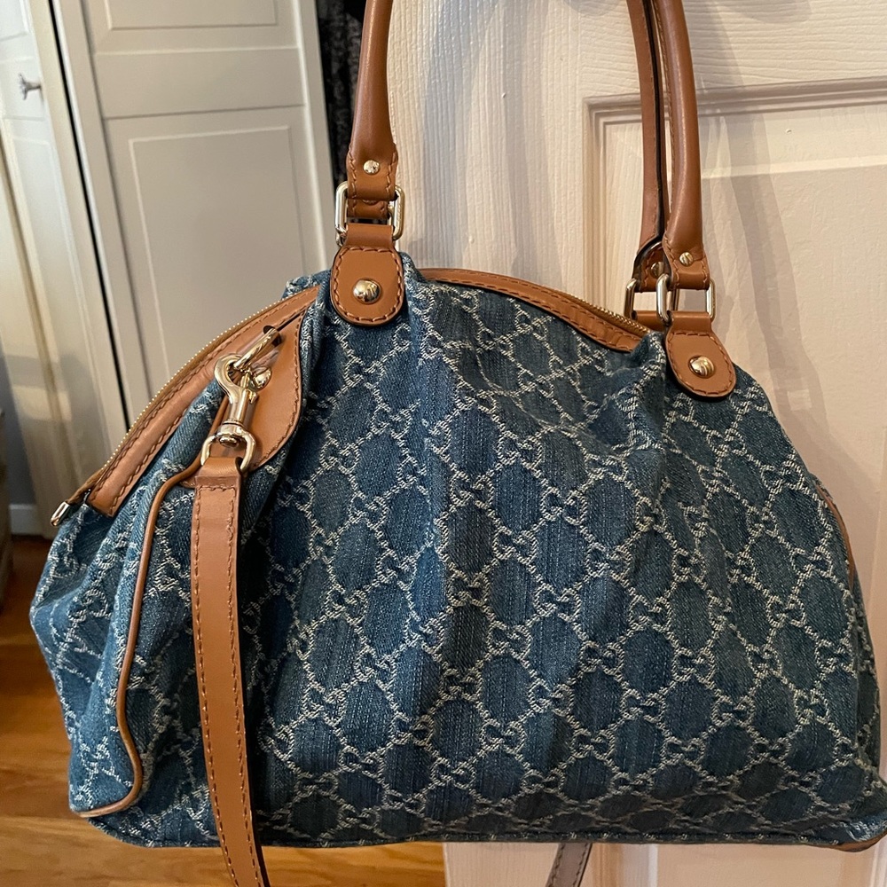 Gucci GG Denim Sukey Medium Boston Bag